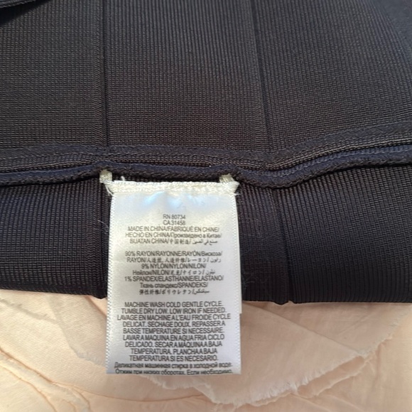 NWT! BCBG Simone bandage skirt size S - Picture 4 of 4